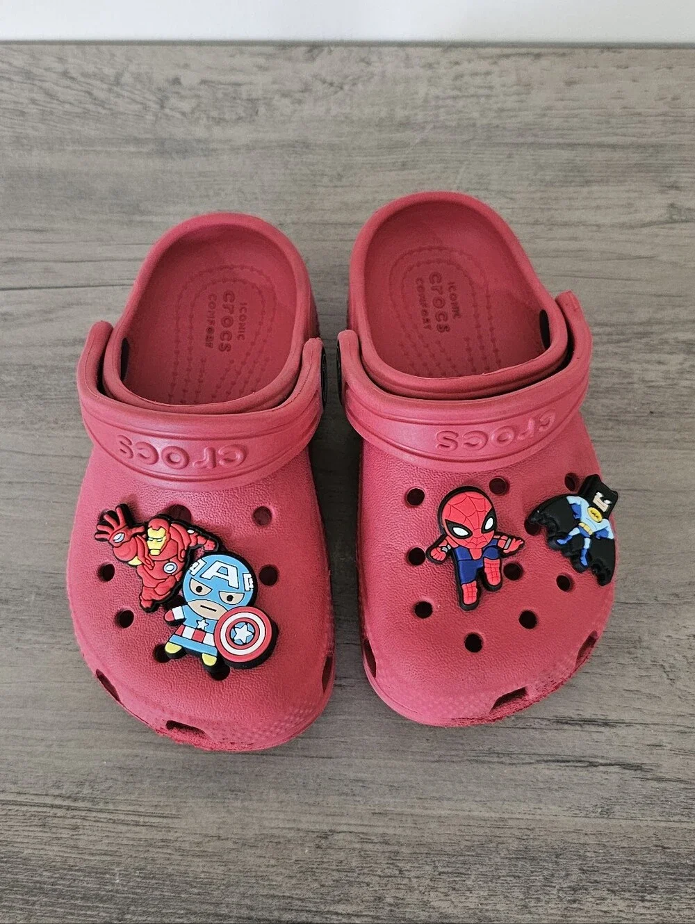 Crocs Kids Red Clog Marvel Charms Toddler Boy 8 Spiderman Batman
